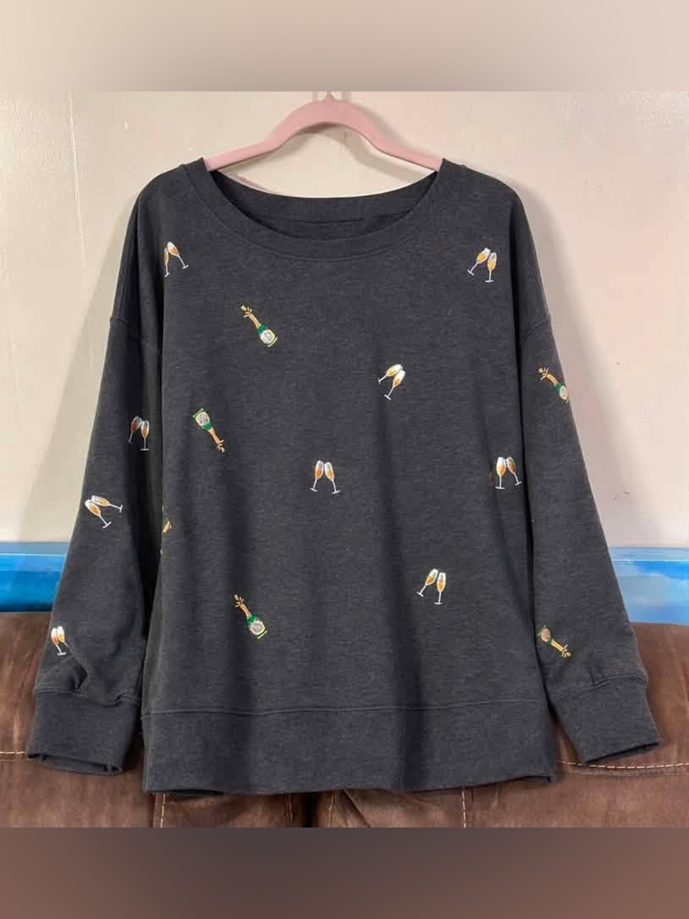 Wild Kiss Champagne Sweatshirt Size 3X